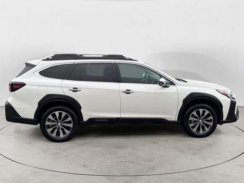 Crystal White Pearl 2024 Subaru Outback Touring XT