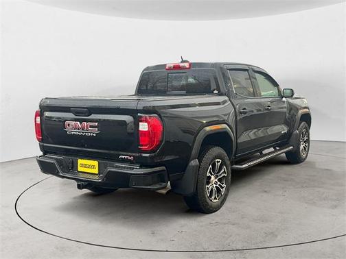 2024 GMC Canyon AT4