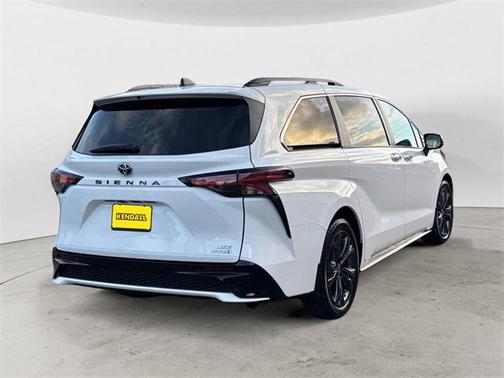 2022 Toyota Sienna XSE