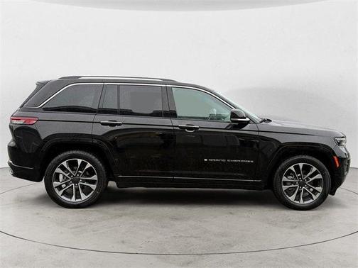 2024 Jeep Grand Cherokee Overland