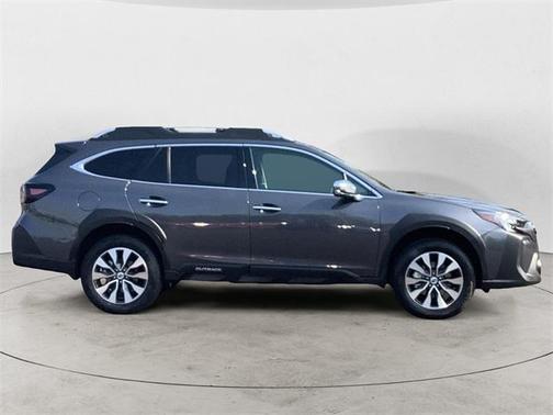 2025 Subaru Outback Touring