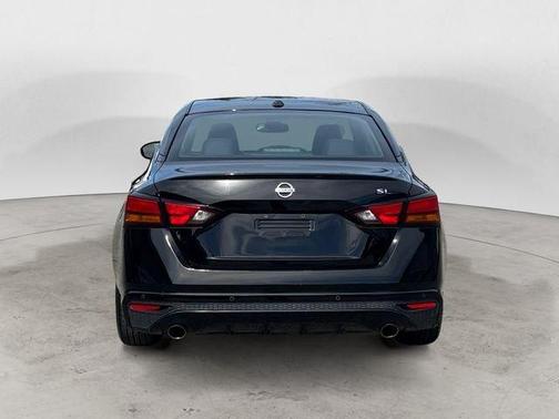 Super Black 2019 Nissan Altima 2.5 SL
