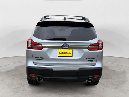 Ice Silver Metallic 2022 Subaru Ascent Onyx Edition