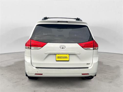 2011 Toyota Sienna XLE