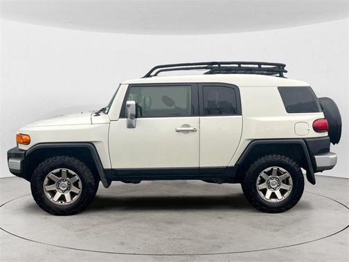 2014 Toyota FJ Cruiser Base