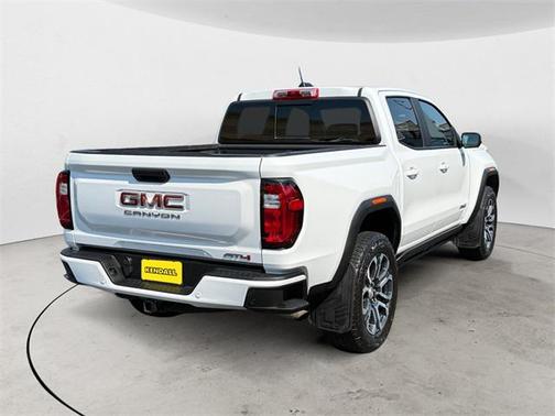 2023 GMC Canyon AT4
