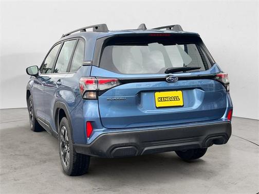 2025 Subaru Forester Base