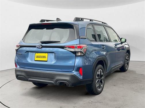 2025 Subaru Forester Base
