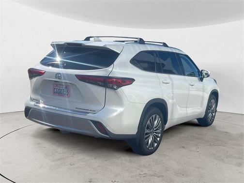 2020 Toyota Highlander Platinum