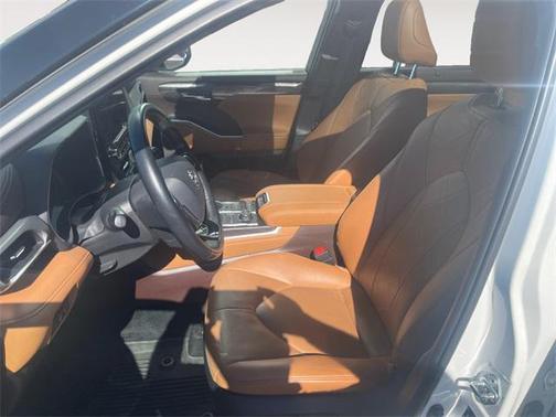 2020 Toyota Highlander Platinum