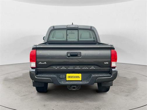 2017 Toyota Tacoma SR