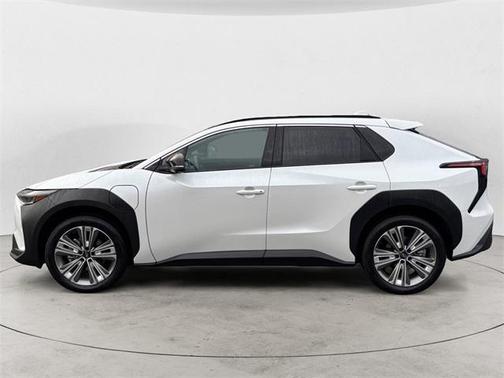 2024 Subaru Solterra Touring