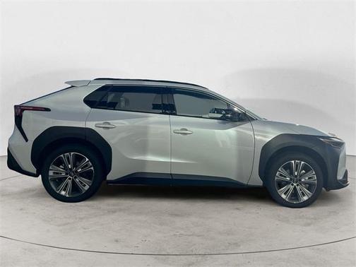 2024 Subaru Solterra Touring