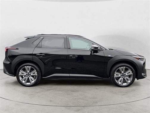 2023 Subaru Solterra Touring