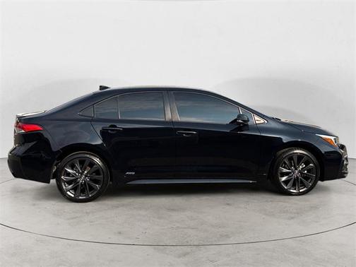 2024 Toyota Corolla Hybrid SE