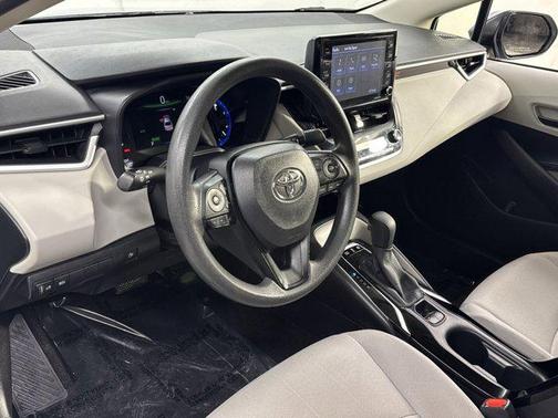 2022 Toyota Corolla Hybrid LE