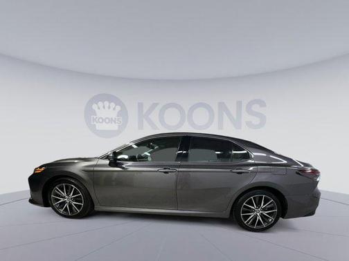 2023 Toyota Camry XLE