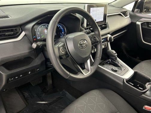 2023 Toyota RAV4 Hybrid XLE