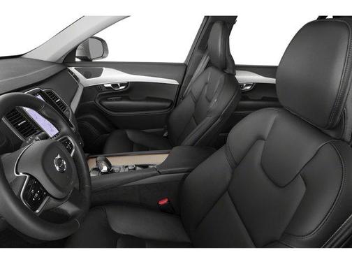 2024 Volvo XC90 B5 Plus Bright Theme