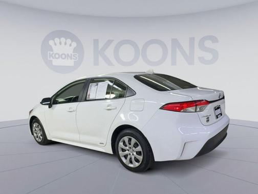 Ice Cap 2024 Toyota Corolla Hybrid LE