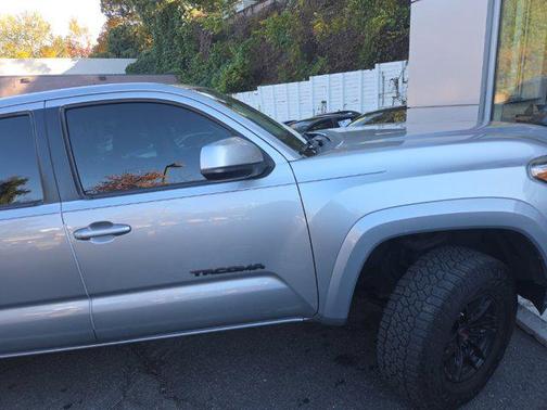 2017 Toyota Tacoma SR5