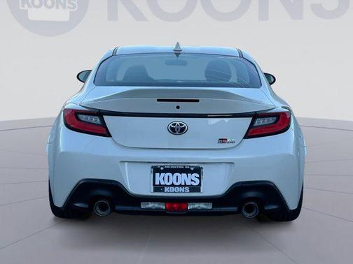 2025 Toyota GR86 Premium