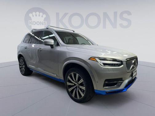 Silver Dawn Metallic 2023 Volvo XC90 B5 Plus
