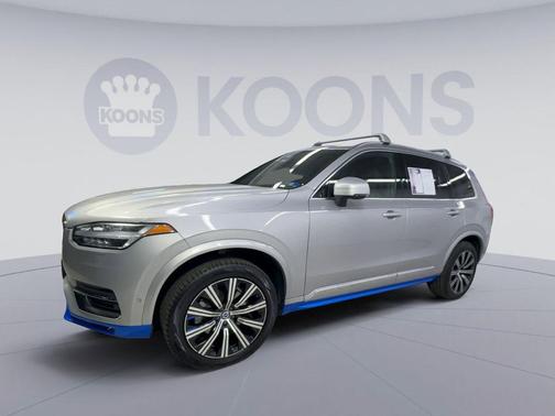 Silver Dawn Metallic 2023 Volvo XC90 B5 Plus