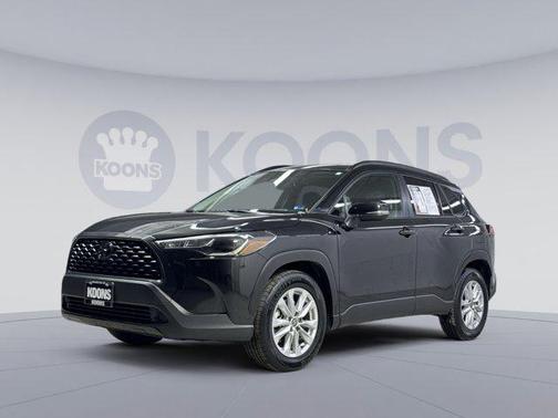 2024 Toyota Corolla Cross LE