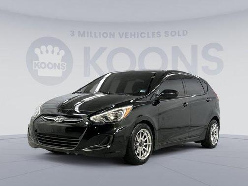 Photo 1 of 24 of 2017 Hyundai Accent SE