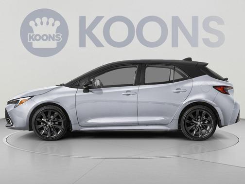 Classic Silver Metallic/Midnight Black Metallic 2024 Toyota Corolla XSE
