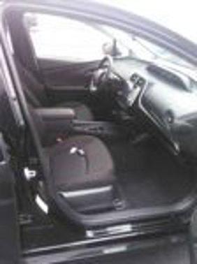 2022 Toyota Prius LE