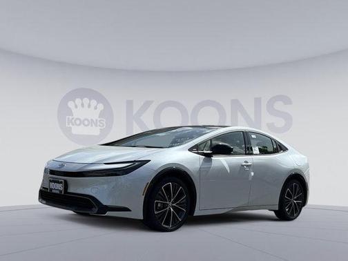 2025 Toyota Prius XLE