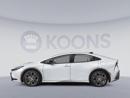 2025 Toyota Prius XLE