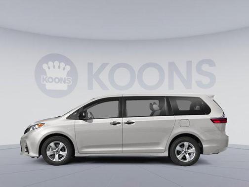 2020 Toyota Sienna SE