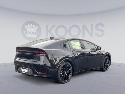 2025 Toyota Prius L
