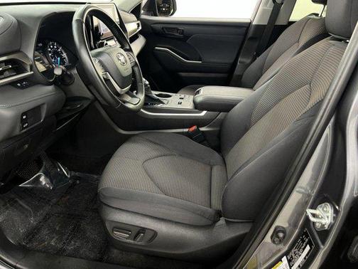 2023 Toyota Highlander Hybrid LE