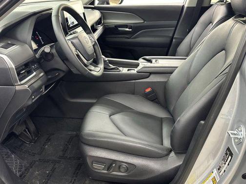 Celestial Silver Metallic 2026 Toyota Grand Highlander XLE