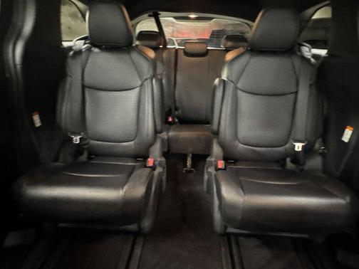 2025 Toyota Sienna Woodland Edition