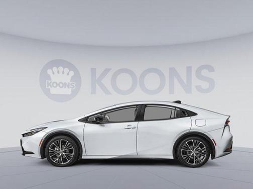 2025 Toyota Prius XLE