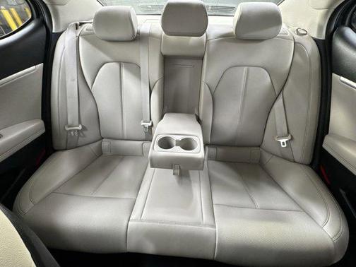 2019 Genesis G70 2.0T Advanced