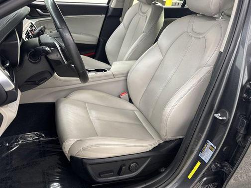 2019 Genesis G70 2.0T Advanced