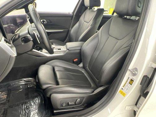 2024 BMW 330 i