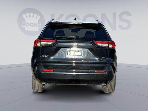 2025 Toyota RAV4 Hybrid SE