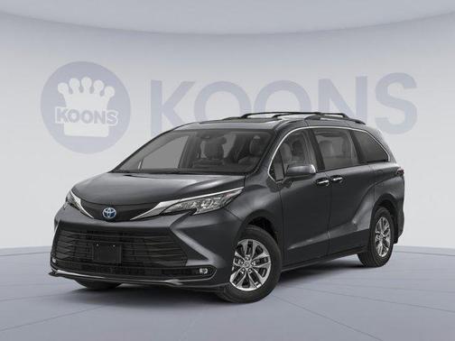 2025 Toyota Sienna XLE