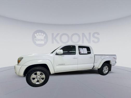 Super White 2010 Toyota Tacoma PreRunner