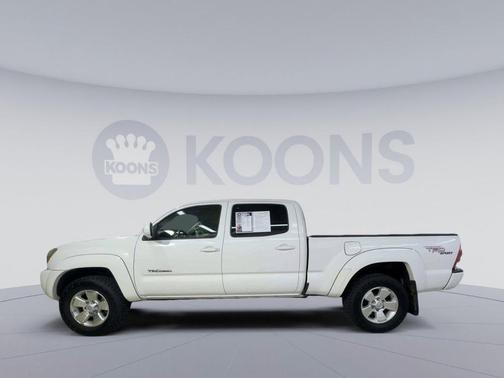 Super White 2010 Toyota Tacoma PreRunner