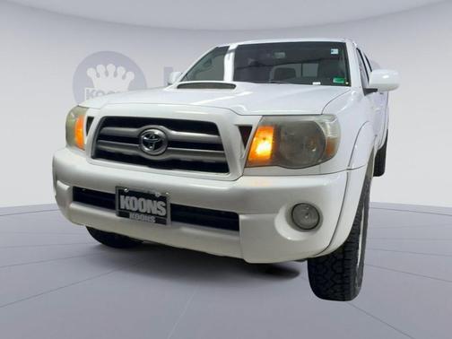 Super White 2010 Toyota Tacoma PreRunner