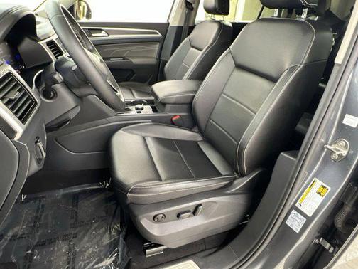 2022 Volkswagen Atlas 2.0T SE w/Technology 4MOTION