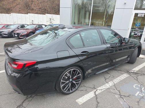 2021 BMW 540 540i